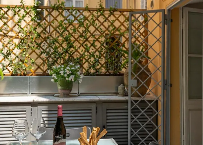 Domus Alexander, Terrace Downtown *